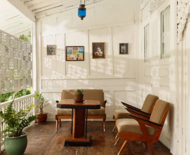 (814) COTTAGE SUITE POOL VIEW LOUNGE