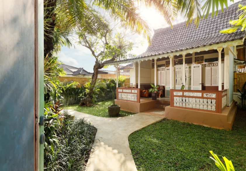 (815) BUNGALOW - 1 BEDROOM GARDEN_3_11zon